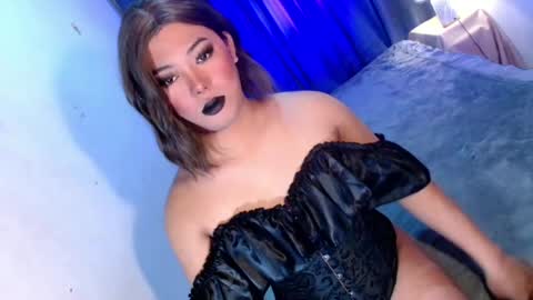 Miss OLIVIA online show from 07/23/26, 02:31