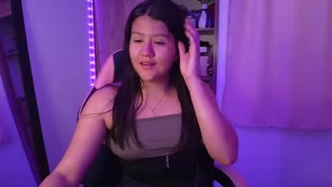 Olivia online show from 06/24/26, 12:04