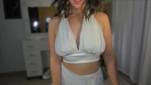 Olivia online show from 01/10/26, 07:43