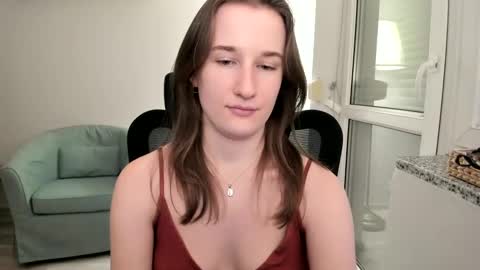 Oliwiaa2004 online show from 12/06/24, 12:38