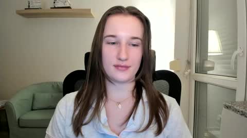 Oliwiaa2004 online show from 12/11/24, 06:20