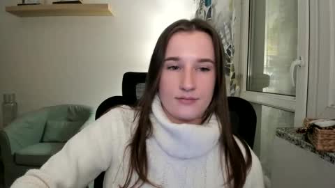 Oliwiaa2004 online show from 01/04/25, 09:52