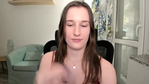 Oliwiaa2004 online show from 01/08/25, 10:27