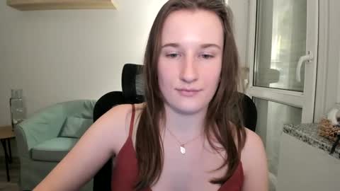 Oliwiaa2004 online show from 01/11/25, 07:38