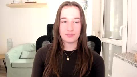 Oliwiaa2004 online show from 03/01/25, 10:21