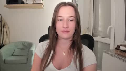 Oliwiaa2004 online show from 12/13/25, 08:47