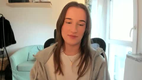 Oliwiaa2004 online show from 04/10/26, 12:43