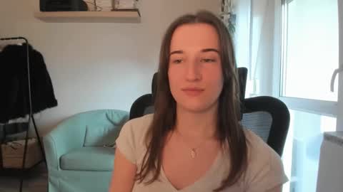 Oliwiaa2004 online show from 04/11/26, 02:32