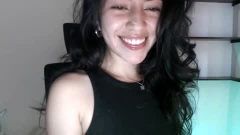 Snapshot of oliviaaa__ chatting on 09/15/25, 10:54 oliviaaa__ online show from 09/15/25, 10:54