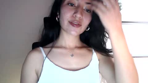 Snapshot of oliviaaa__ chatting on 09/16/25, 08:54 oliviaaa__ online show from 09/16/25, 08:54