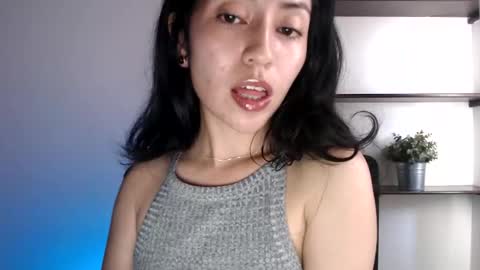 oliviaaa__ online show from 10/05/25, 09:45