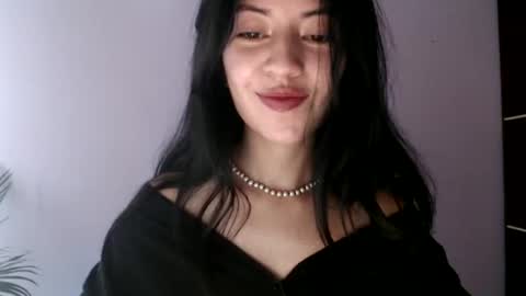 Snapshot of oliviaaa__ chatting on 05/21/26, 05:31 oliviaaa__ online show from 05/21/26, 05:31