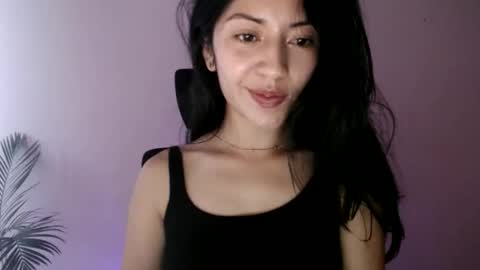 Snapshot of oliviaaa__ chatting on 05/22/26, 05:07 oliviaaa__ online show from 05/22/26, 05:07
