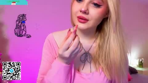 Olivia online show from 12/22/25, 02:08