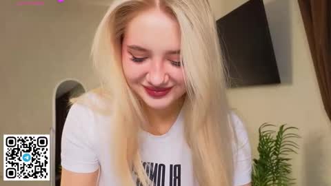 Olivia online show from 03/25/26, 02:28