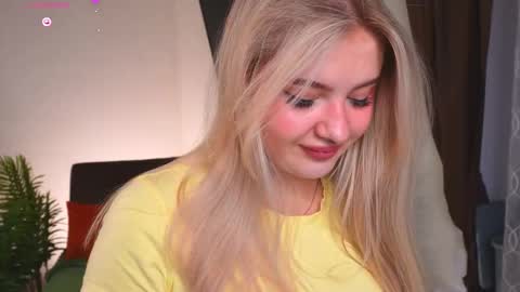 Olivia online show from 03/28/26, 03:50