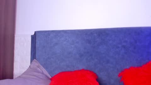 Snapshot of oliviabrady1 chatting on 12/23/24, 10:55 OLIVIA online show from 12/23/24, 10:55