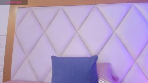 Snapshot of oliviabrady1 chatting on 02/06/25, 03:06 OLIVIA online show from 02/06/25, 03:06