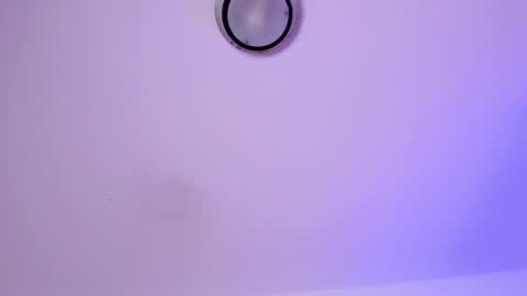 Snapshot of oliviabrady1 chatting on 02/18/25, 01:43 OLIVIA online show from 02/18/25, 01:43