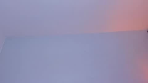 Snapshot of oliviabrady1 chatting on 12/17/25, 11:00 OLIVIA online show from 12/17/25, 11:00