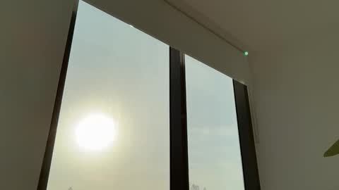 Olivia Brookes online show from 12/21/25, 08:05