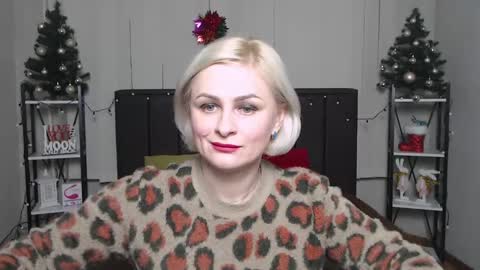 OliviaHorst online show from 12/25/24, 09:13