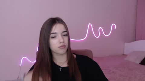 Olivia online show from 12/02/24, 07:38