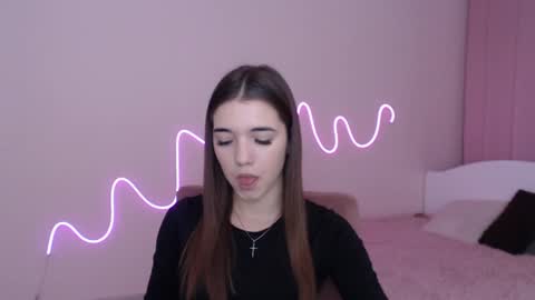 Olivia online show from 12/03/24, 09:01