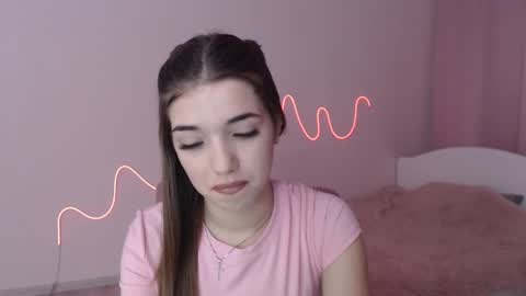 Olivia online show from 12/20/24, 06:13