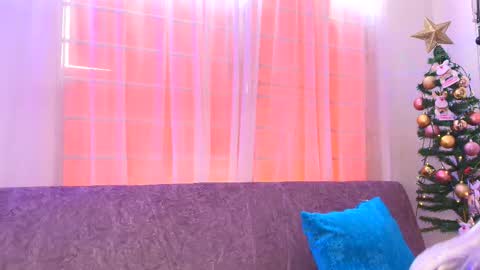 Olivia  online show from 12/04/25, 06:38