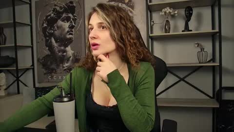 Liv online show from 01/18/26, 06:23