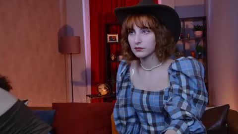 Liv online show from 04/12/26, 06:51