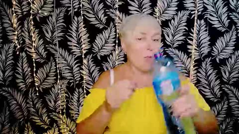 Kelly online show from 10/14/25, 11:11