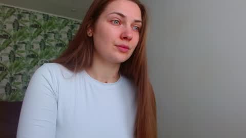 Olivia online show from 04/16/26, 04:35