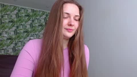 Olivia online show from 04/19/26, 04:12