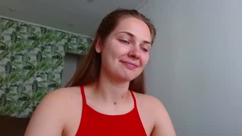 Snapshot of oliviashiny chatting on 07/05/26, 04:19 Olivia online show from 07/05/26, 04:19