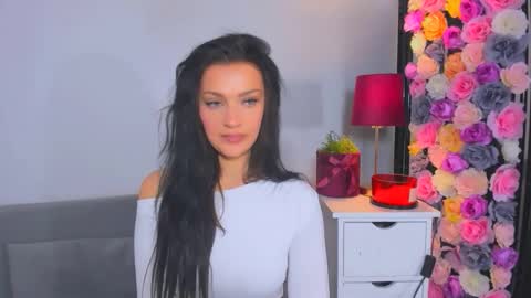 Snapshot of oliviawomen chatting on 11/11/25, 09:31 OliviaWomen online show from 11/11/25, 09:31