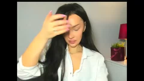 OliviaWomen online show from 02/03/26, 10:31