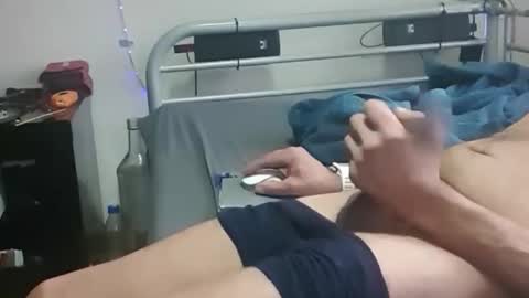 olivier_21 online show from 10/16/25, 02:40