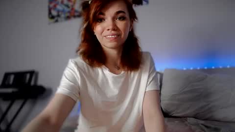 Snapshot of olivka_flower chatting on 01/25/25, 06:35 Angelina Lina online show from 01/25/25, 06:35