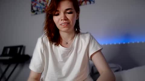 Snapshot of olivka_flower chatting on 01/30/25, 06:54 Angelina Lina online show from 01/30/25, 06:54