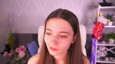 Snapshot of olivkablush chatting on 12/30/24, 07:04 Olivia online show from 12/30/24, 07:04