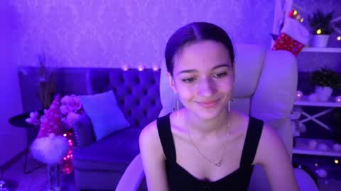 Snapshot of olivkablush chatting on 12/31/24, 10:15 Olivia online show from 12/31/24, 10:15