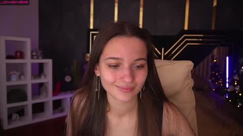 Snapshot of olivkablush chatting on 01/11/25, 10:19 Olivia online show from 01/11/25, 10:19