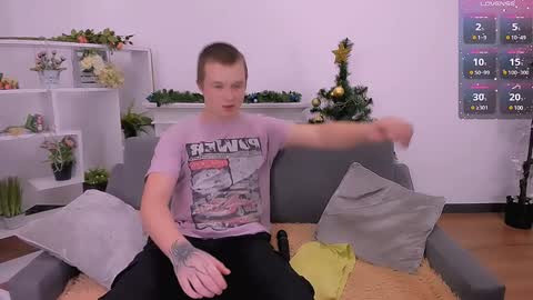 Snapshot of ollistiw chatting on 12/09/24, 08:12 Olli and Stiw online show from 12/09/24, 08:12