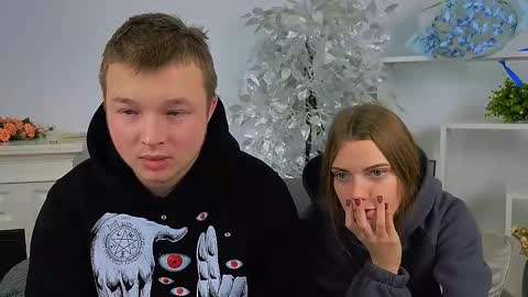 Snapshot of ollistiw chatting on 11/06/25, 08:48 Olli and Stiw online show from 11/06/25, 08:48