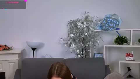 Snapshot of ollistiw chatting on 11/23/25, 09:09 Olli and Stiw online show from 11/23/25, 09:09