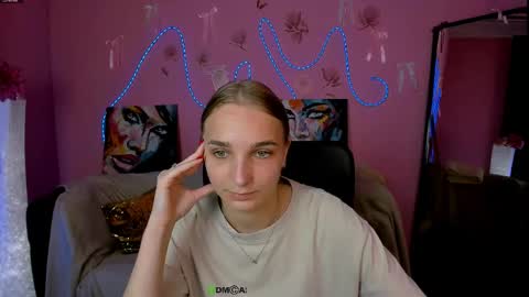 Snapshot of ollivia_dream chatting on 05/06/26, 05:46 Ollivia online show from 05/06/26, 05:46