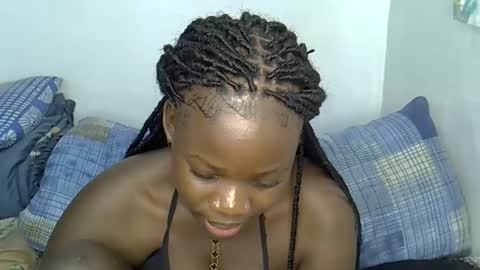 Snapshot of ollleina chatting on 02/04/26, 05:35 ollleina online show from 02/04/26, 05:35