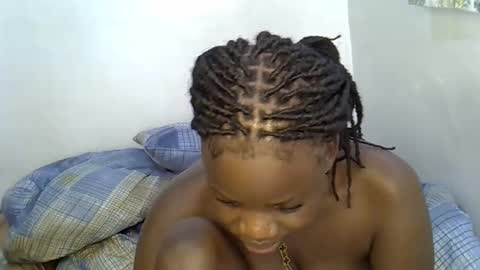 Snapshot of ollleina chatting on 02/05/26, 05:45 ollleina online show from 02/05/26, 05:45